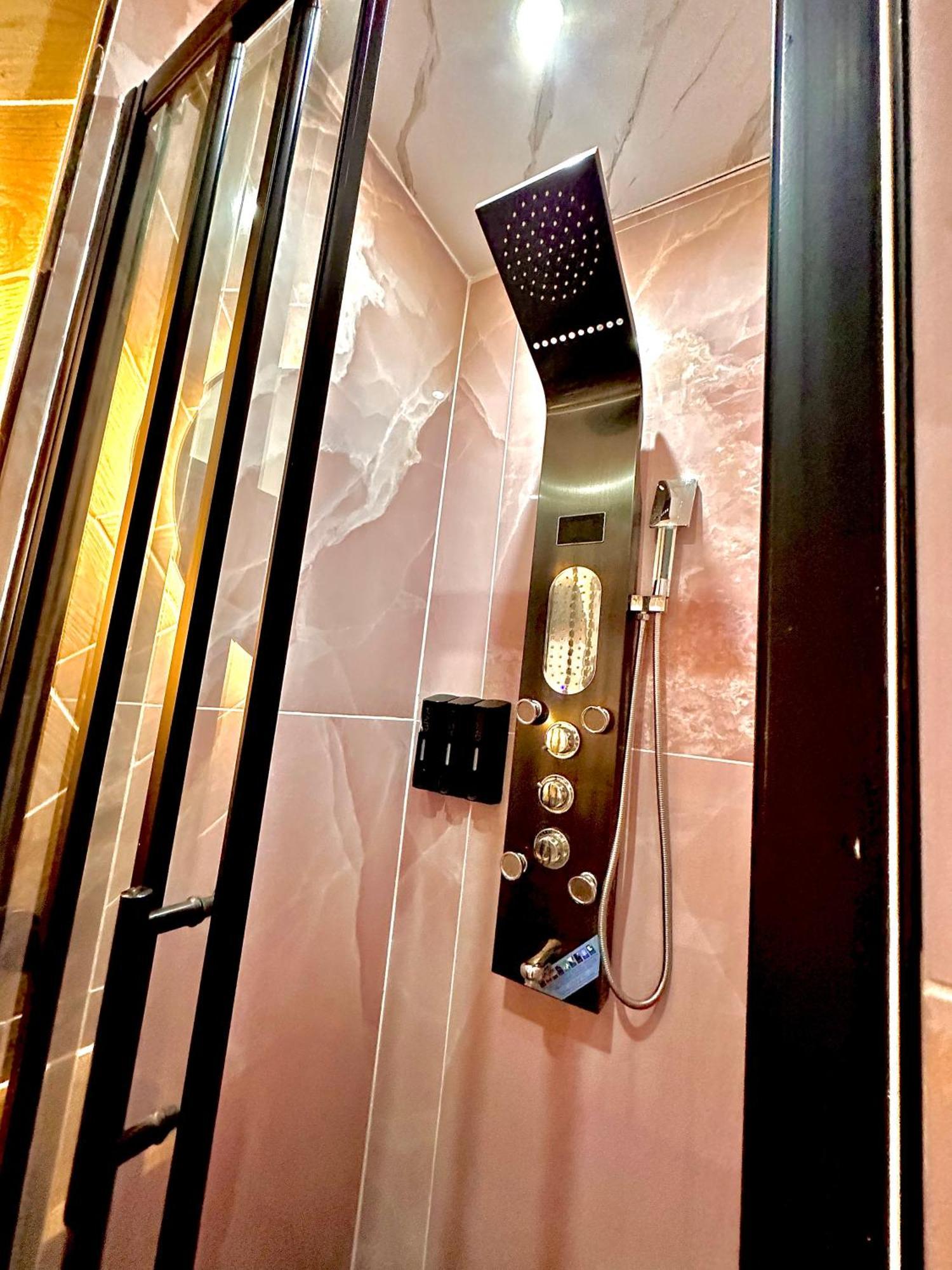 Aparthotel G Eighty Four Londres Exterior foto