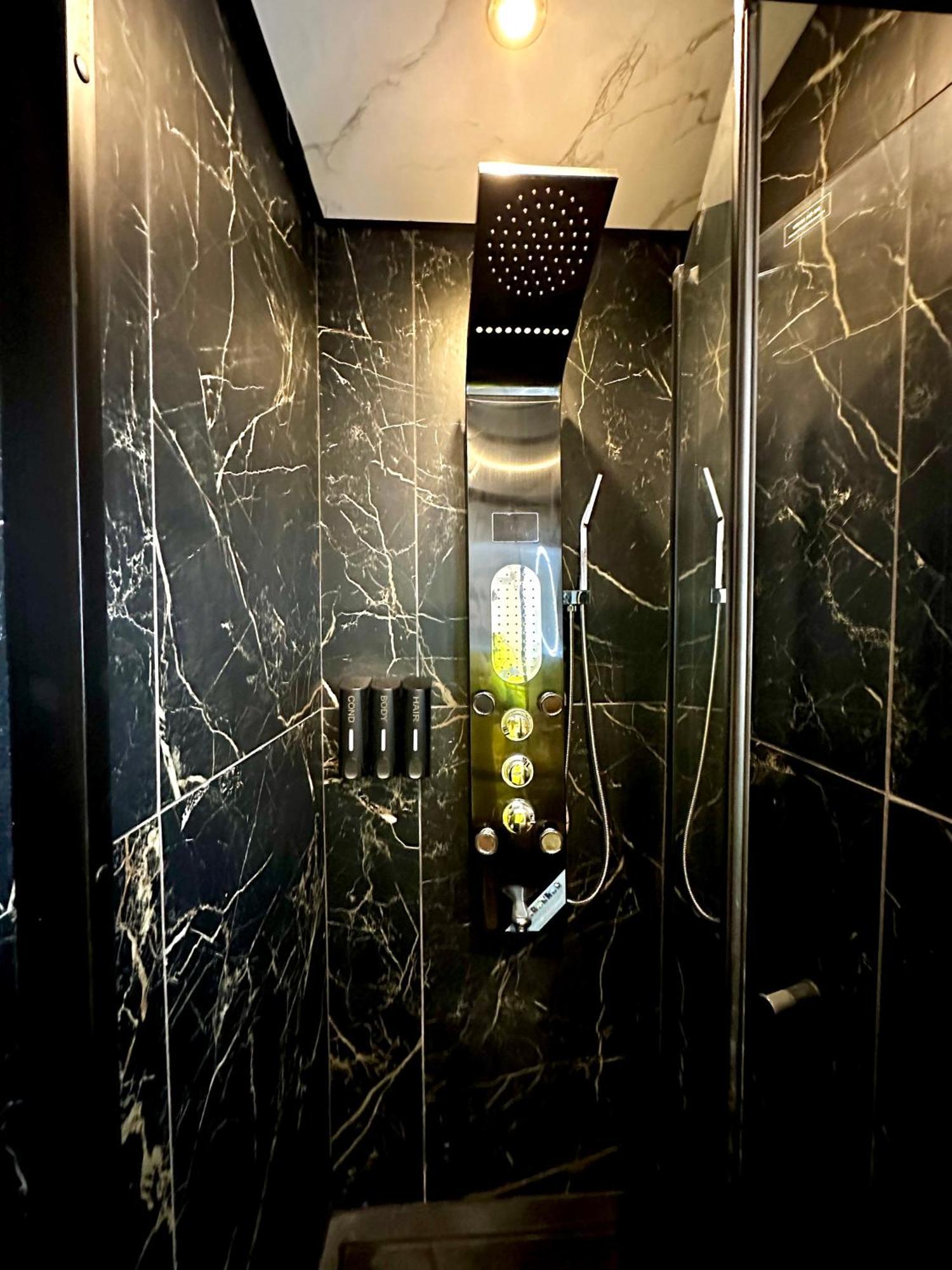 Aparthotel G Eighty Four Londres Exterior foto